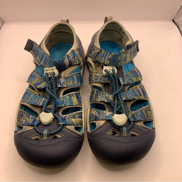 Keen Blue Pattern Washable Hiking Sandals, big boy SZ 3 hiking sandals - Picture 2 of 10